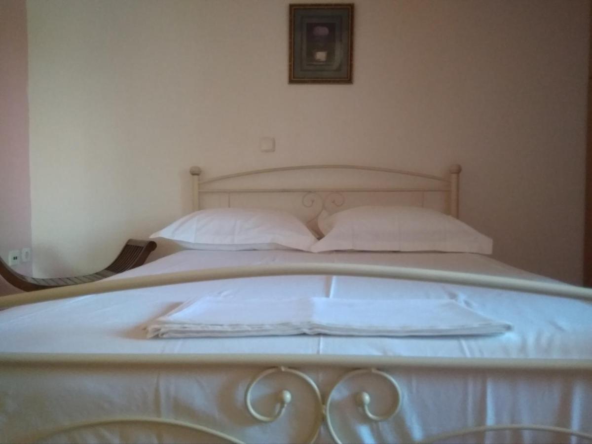 Αμυγδαλιές 33 Μύρινα Villa Buitenkant foto
